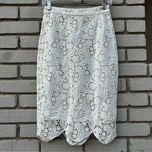 Halogen Lace Midi Length Pencil Skirt in White - Size 2